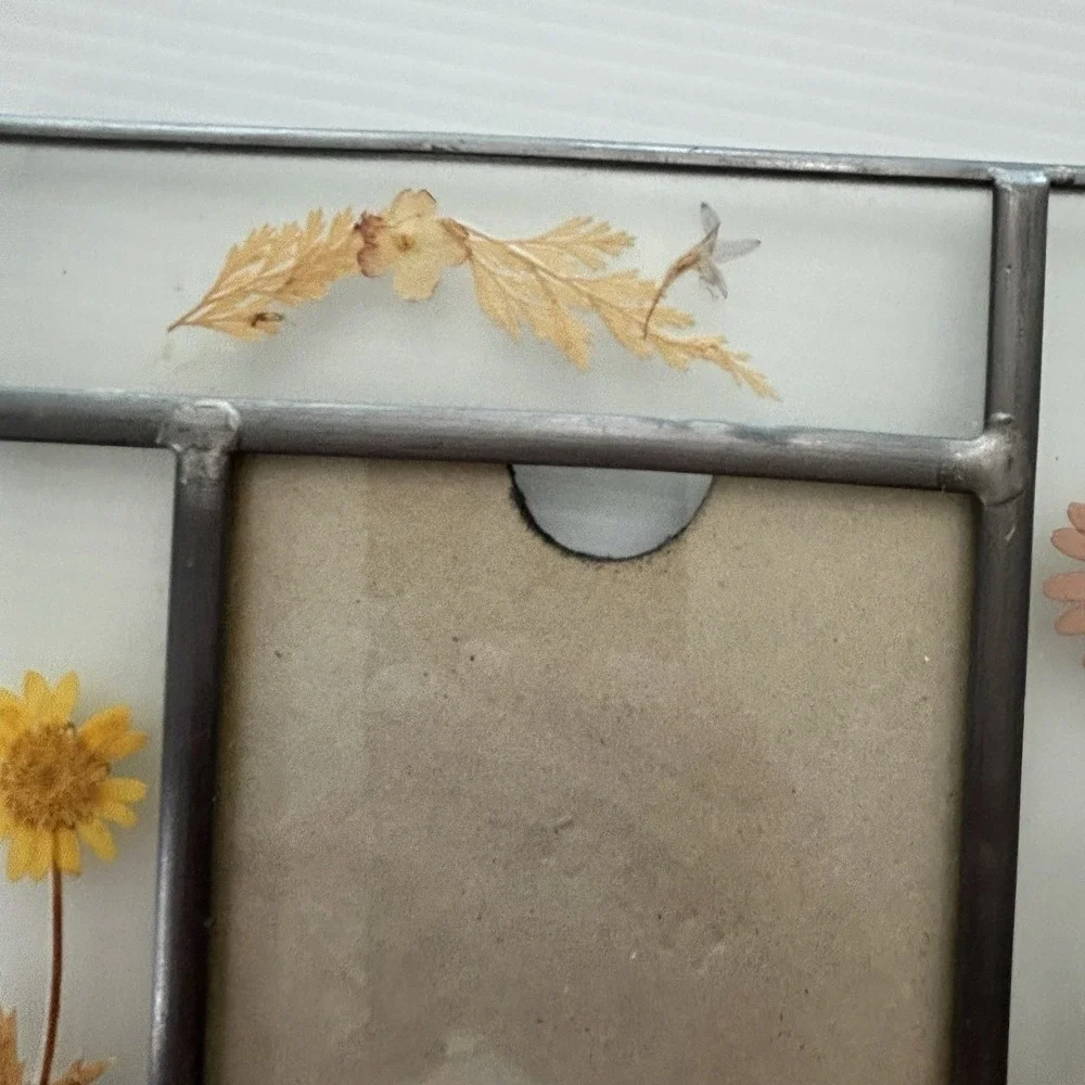 Connoisseur‎ Pressed Dried Flowers Glass Picture Frame 4x6 Photo Cottagecore